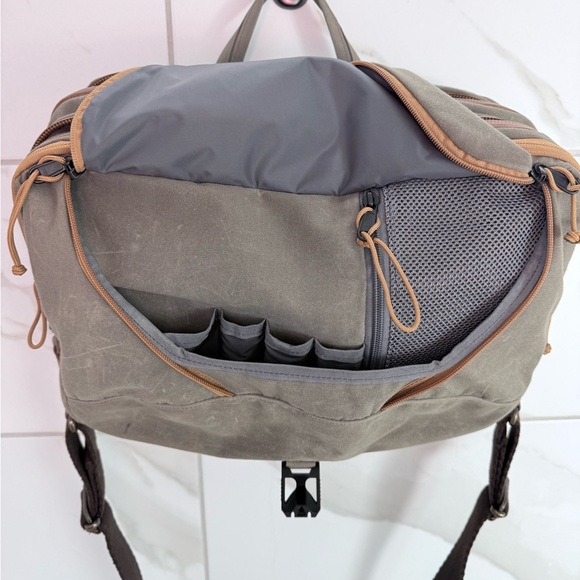 MYSTERY RANCH 3 in 1 Men's Brown Messenger Bag - Picture 5 of 10